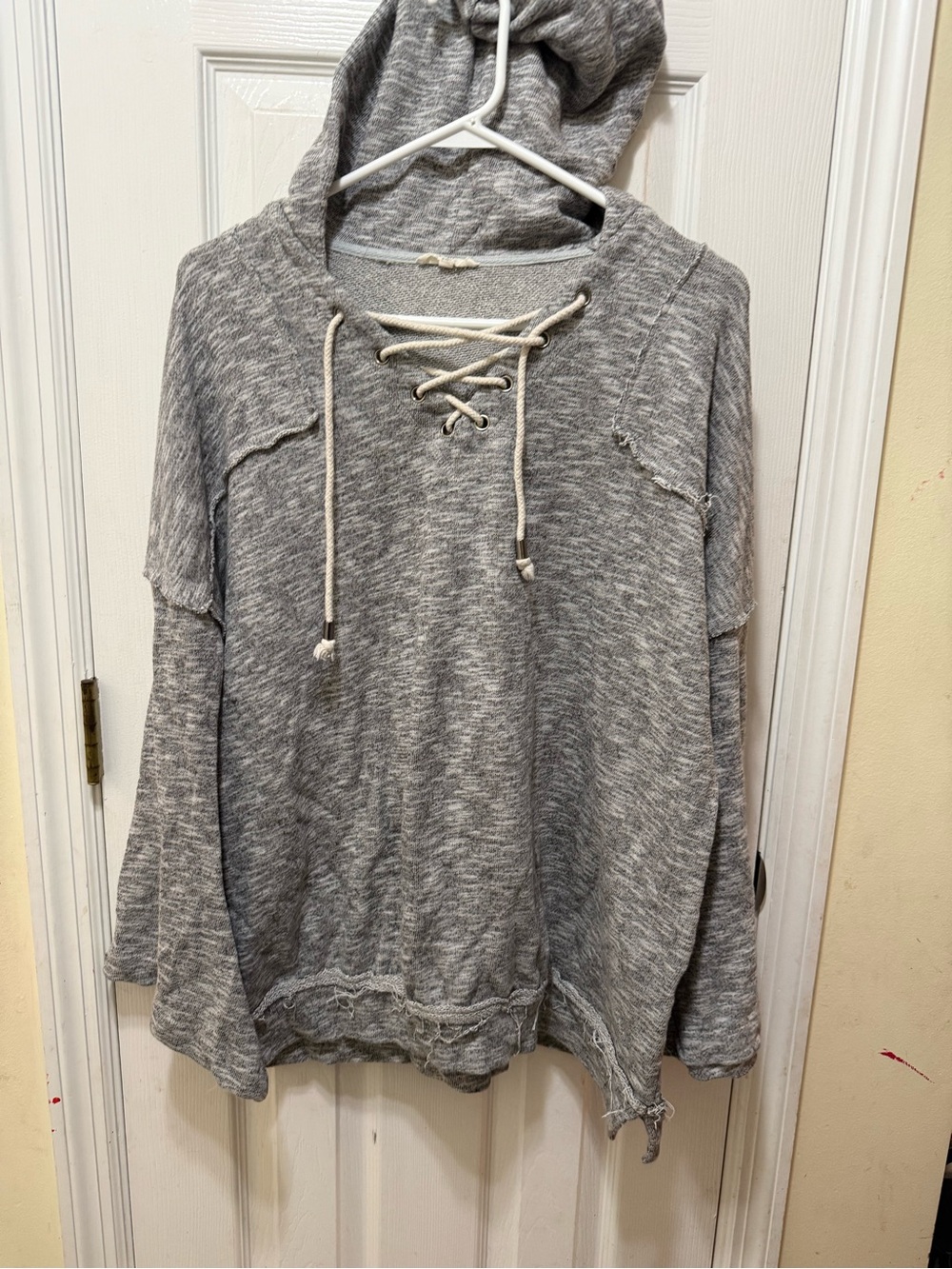 easel Gray Lace-Up Hooded V-Neck Sweater